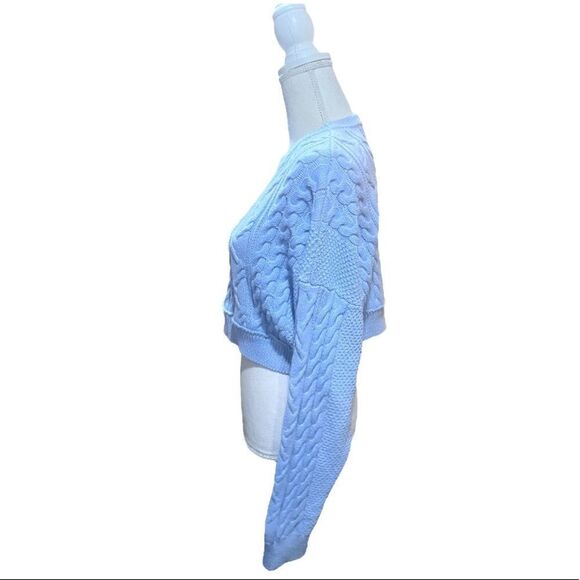 BABY BLUE OVERSIZED CROPPED CABLE KNIT CREW NECK SWEATER OS - Picture 4 of 9